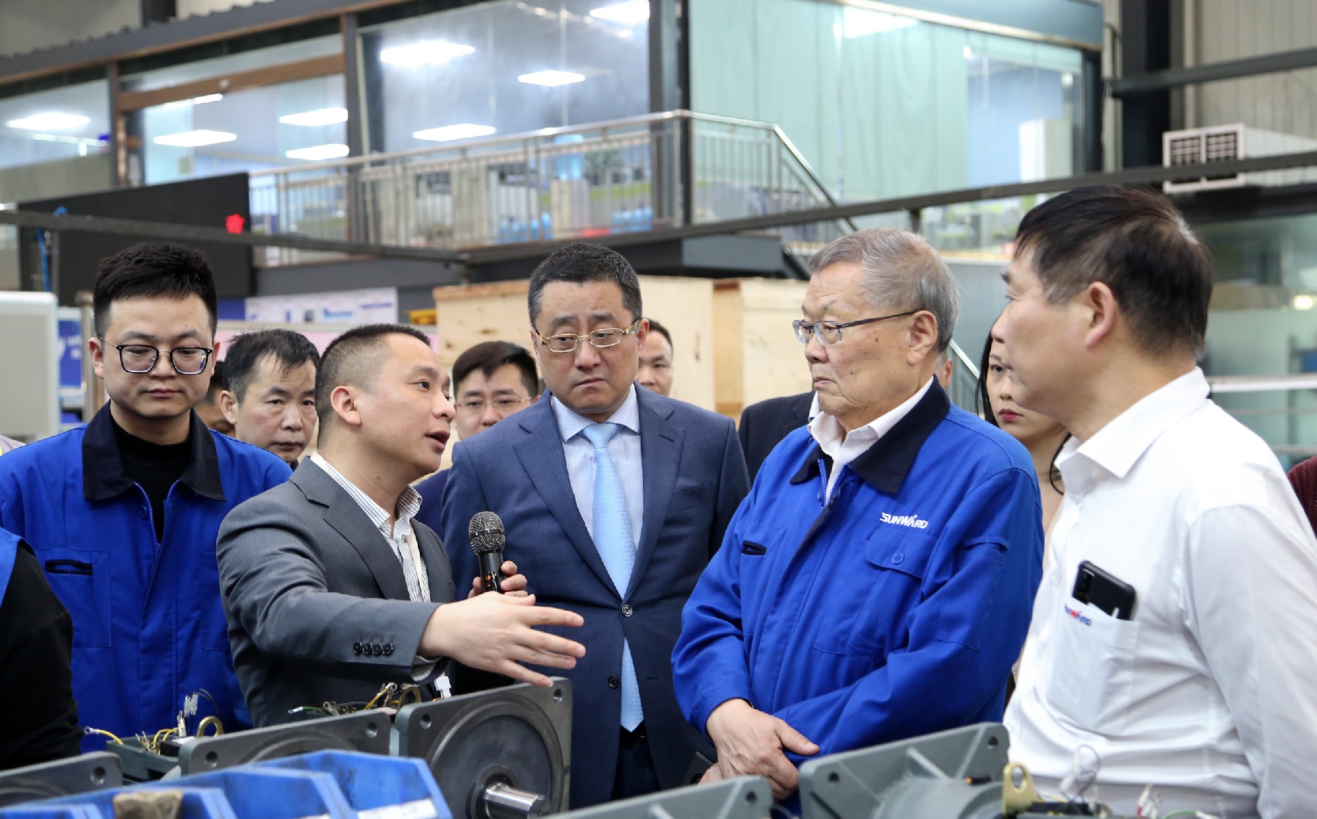 山河智能董事長(zhǎng)何清華